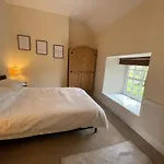 Efail Fach Cottage